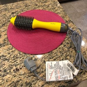 Drybar Double Shot Blow-dry brush